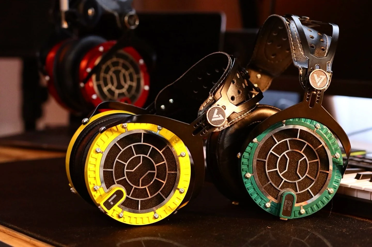 Planar Magnetic Headphones – 105mm Driver, Faux Sheepskin Earcups, Hi-Fi Sound