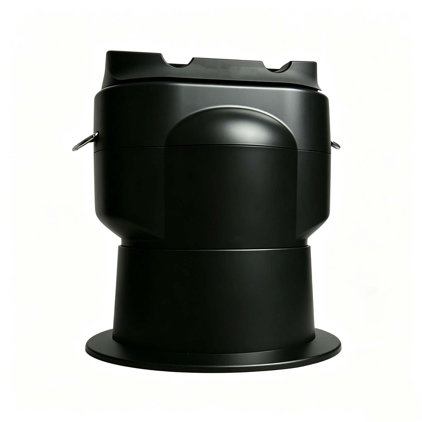 smart cleaner that automatically removes coffee grounds using rotating blades and brushes.