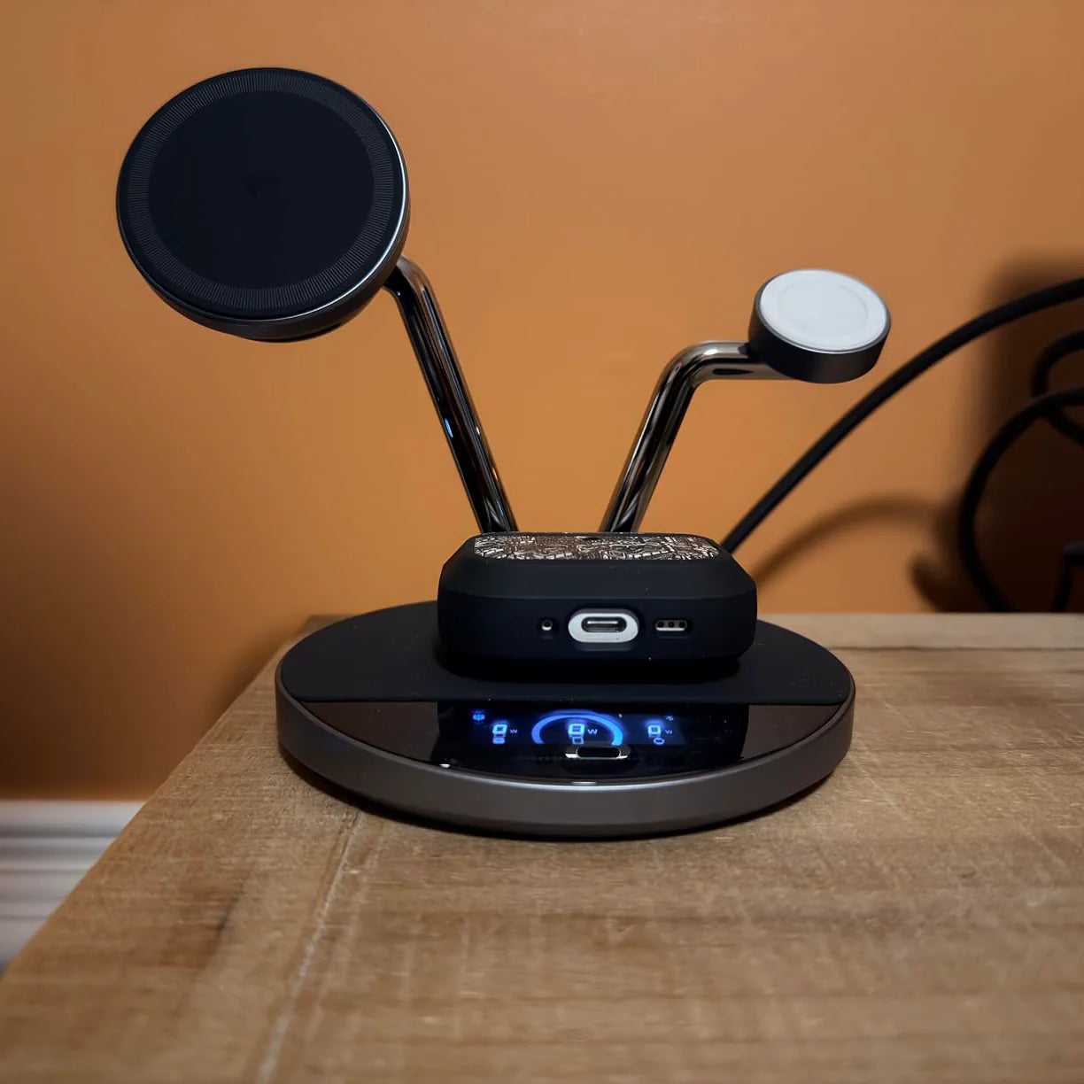 3-in-1 MagSafe Compatible Charging Station – 25W Fast Wireless Charging with Smart Display