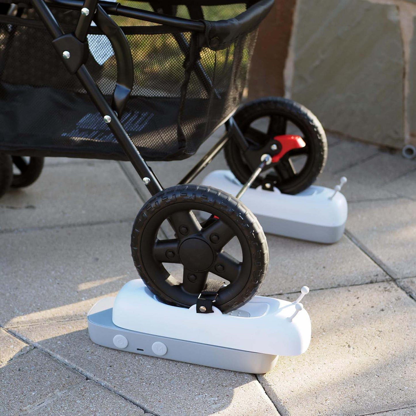 Smart Baby Soother – Automatic Stroller Rocker with Wireless Remote & 90-Minute Timer