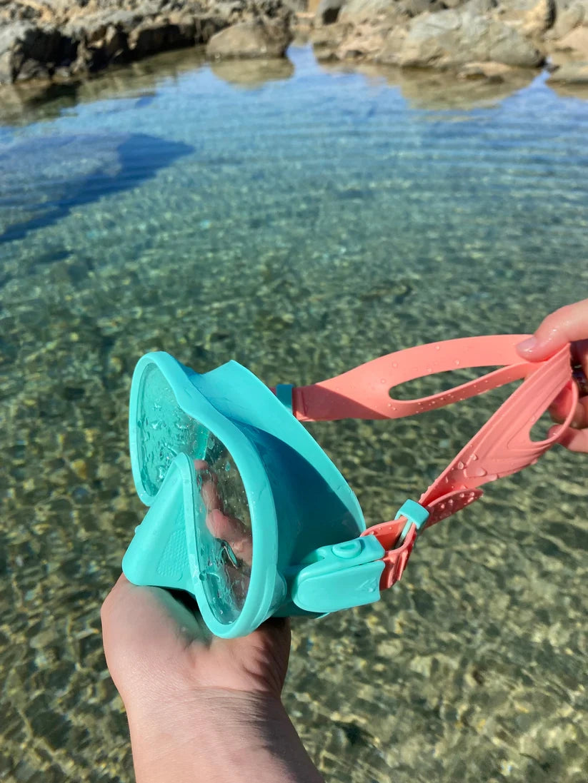 Two-Tone Snorkel Set – Tempered Glass Mask with Adjustable Silicone Strap