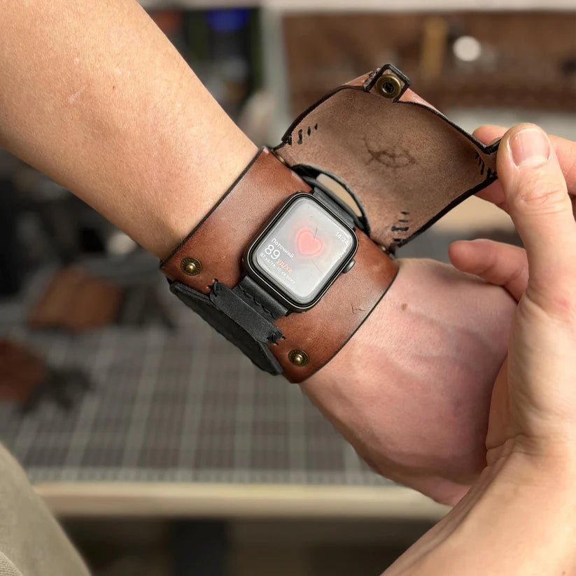 Genuine Leather Flip Strap – Wide Handcrafted Design for Smartwatches & Classic Watches